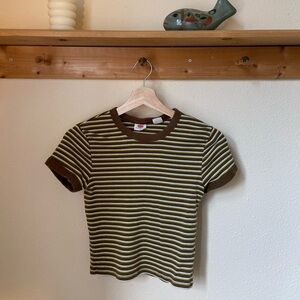 Levi’s 90s-style crop top